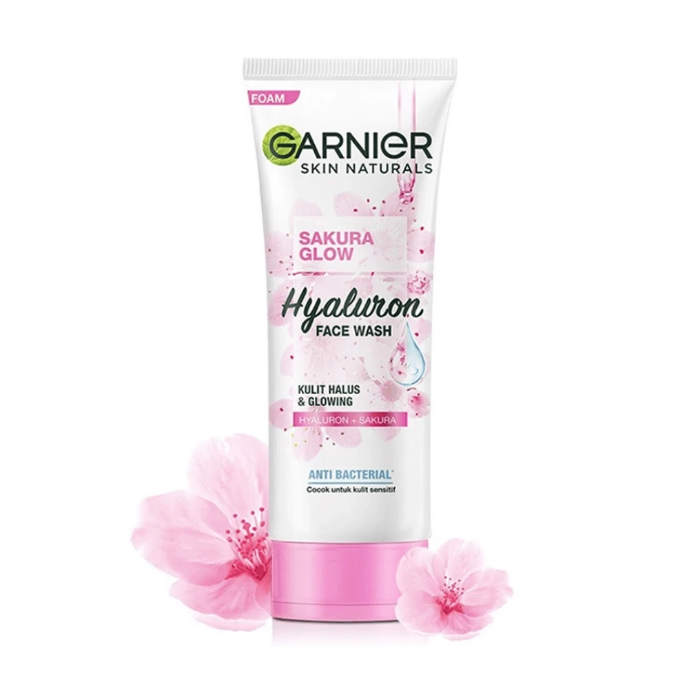 Garnier Sakura Glow Hyaluron Face Wash 100ml