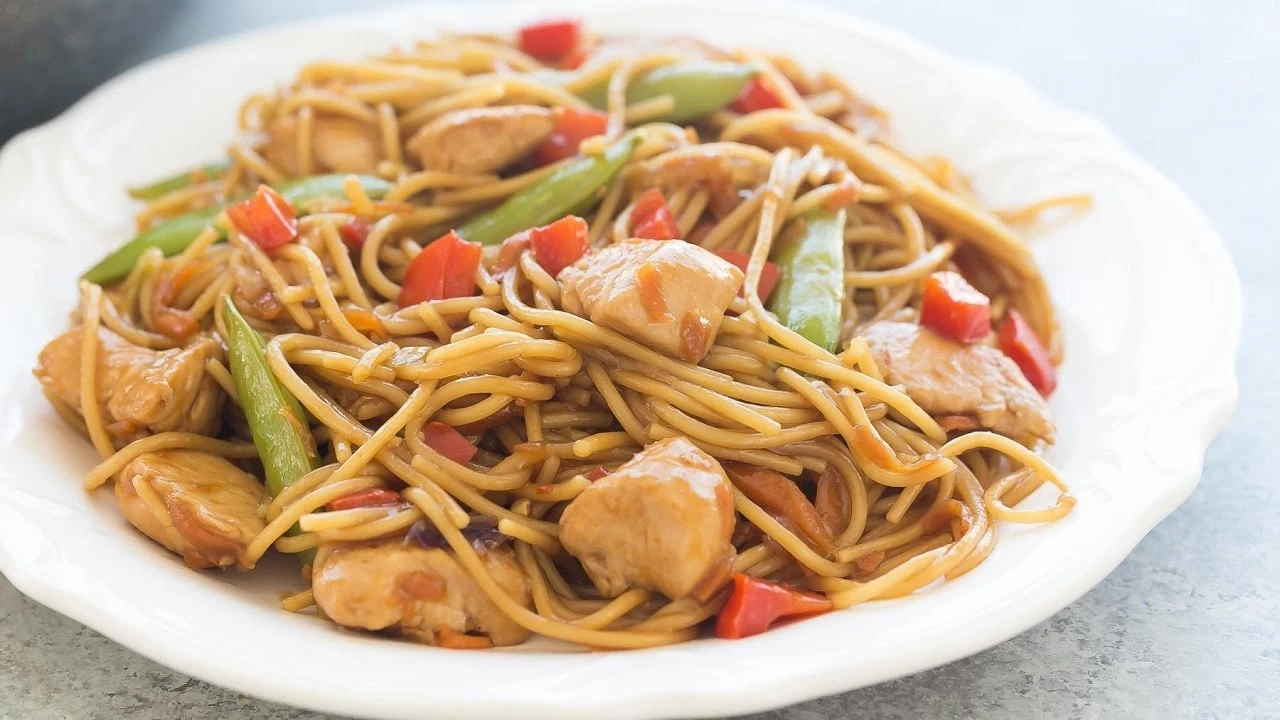 Pineapple Chowmein Half