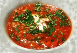 Chicken Tomato Hot soup Half