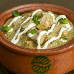 *Chicken Madrasi Handi Half*