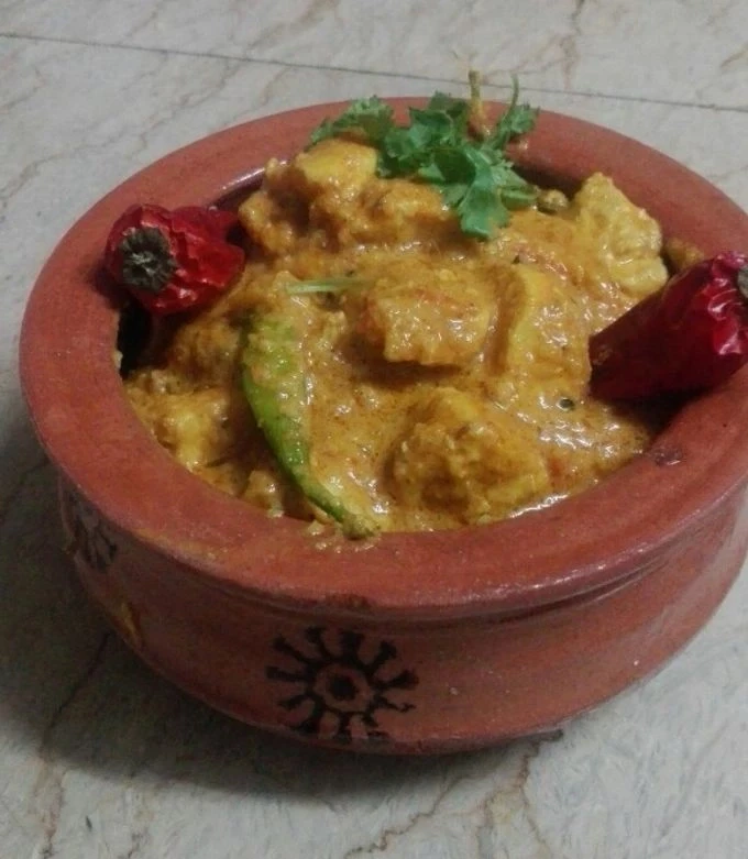 Fish Achari Handi Full
