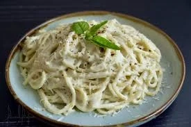 cheezy White Sauce Spaghetti