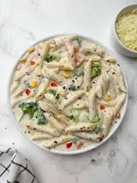 Cheezy White Sauce Macaroni