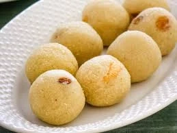 MILKY LADDU (1 KG)