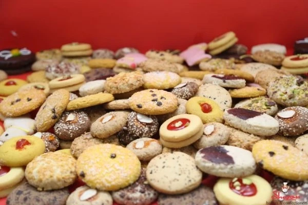 MIX BISCUITS (1 KG)