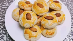 ALMOND KHATAI (1 KG)