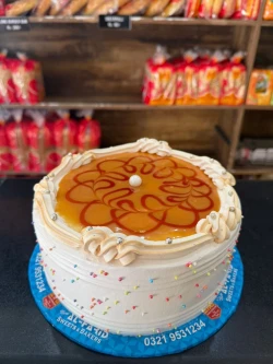 CERAMEL CRUNCH CAKE