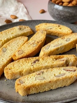 ALMOND BISCOTTI (1 KG)