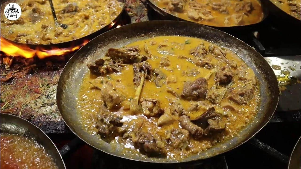 CHICKEN SHINWARI KARAHI (HALF)