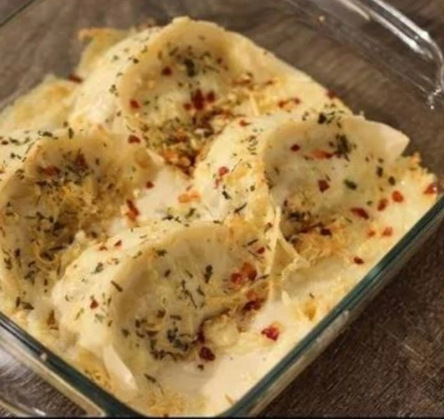 Steam Chicken Cheese Momos