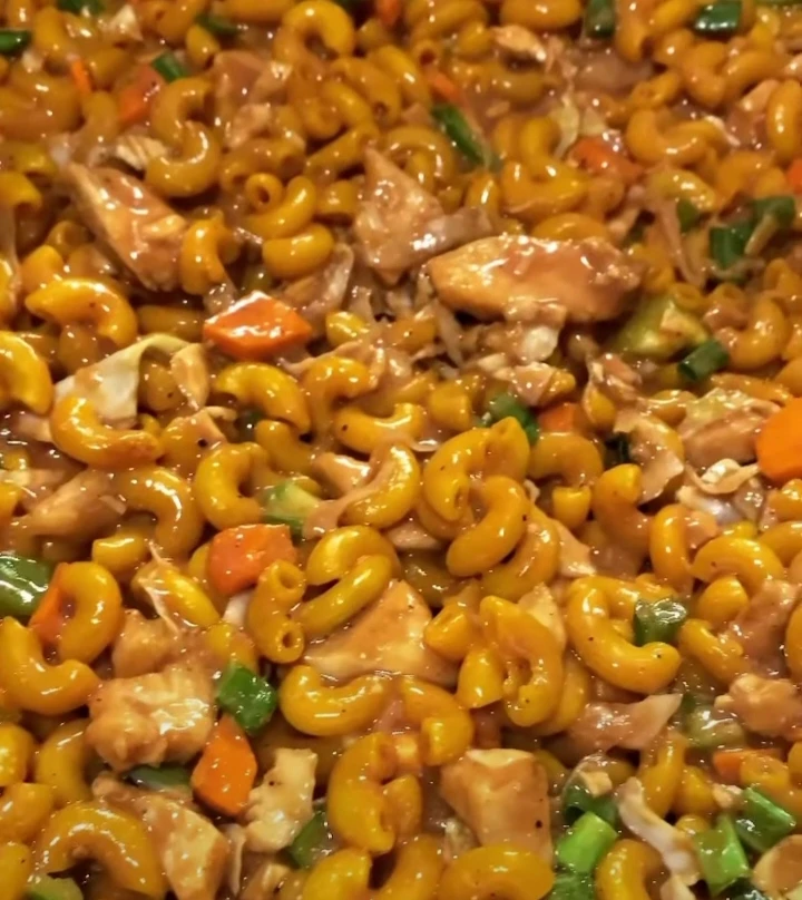 Saucy Chicken Macaroni