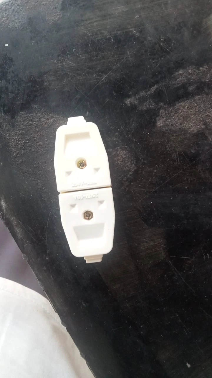 Male & Female Classic 250V 6Amp